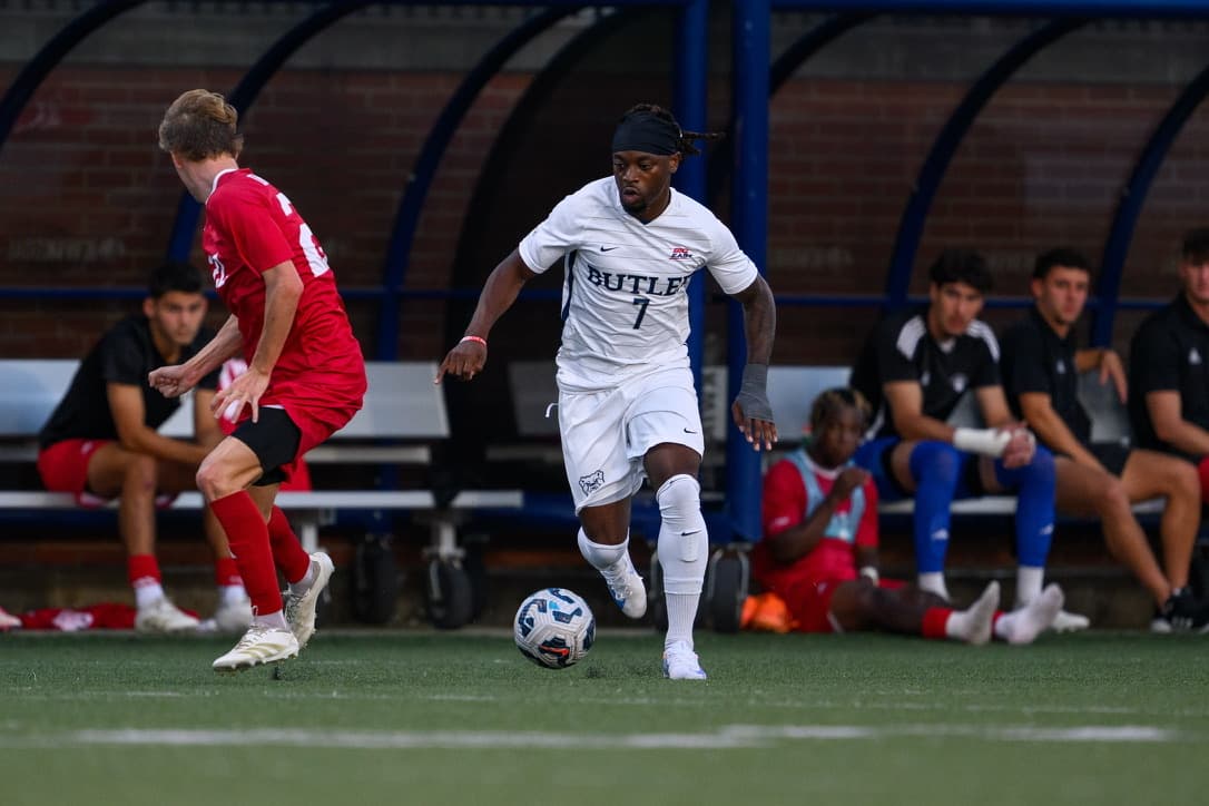 Nick Okoro on the ball in an NCAA Division I match
